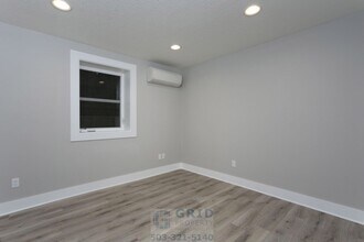 2537 SE 35th Pl in Portland, OR - Building Photo - Building Photo
