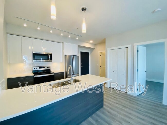 191 Hollywood Rd S in Kelowna, BC - Building Photo - Building Photo