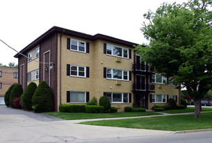 Arlington Elmhurst Apartments