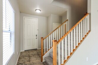 2068 S Mcconnell Dr in Tucson, AZ - Foto de edificio - Building Photo