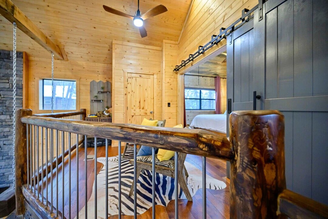 173 Guppy Ln in Broken Bow, OK - Building Photo