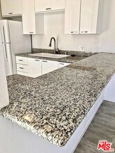 922 N Hudson Ave in Los Angeles, CA - Building Photo - Building Photo