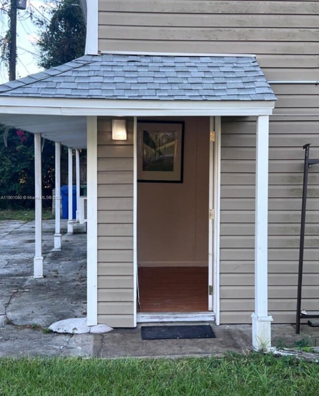 property at 117 5th St NE