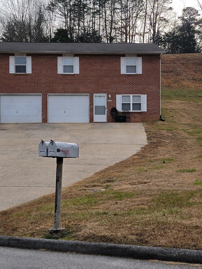 8458 Shawn Ridge Dr Rentals in Harrison, TN