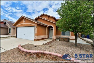 11785 Autumn Wheat Dr in El Paso, TX - Building Photo - Building Photo