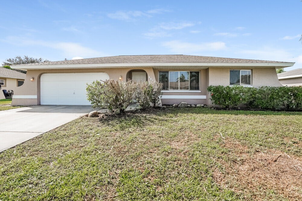 3410 SE 11th Ave in Cape Coral, FL - Building Photo