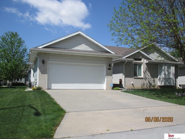 property at 9976 S 171st St