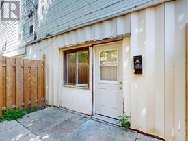 12 Wesleyan St in Halton Hills, ON - Building Photo