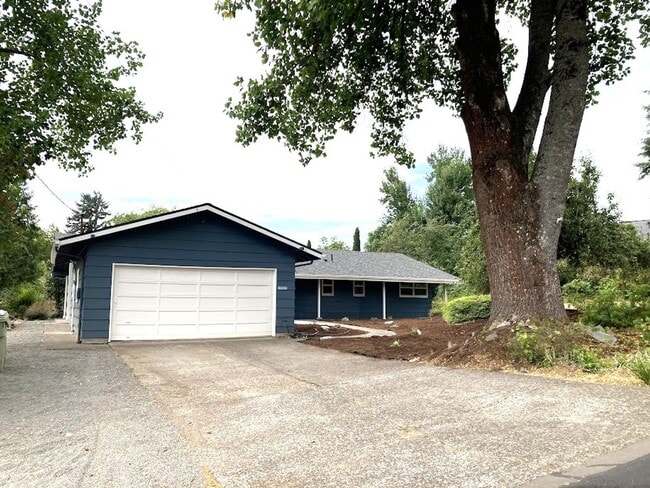10535 NW Walters Ln in Portland, OR - Building Photo - Building Photo