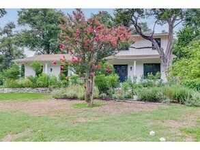 8700 Mountainwood Cir in Austin, TX - Foto de edificio - Building Photo