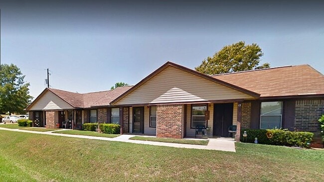 202 Keasler in Hughes Springs, TX - Building Photo - Building Photo