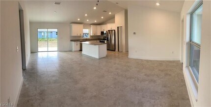 4201 3rd St SW in Lehigh Acres, FL - Building Photo - Building Photo