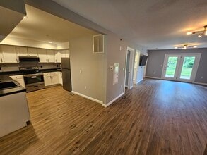 1806 S Cottage Grove Ave in Urbana, IL - Building Photo - Building Photo