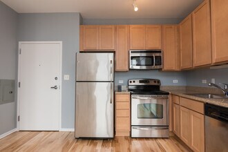1 E 8th St, Unit 1003 in Chicago, IL - Building Photo - Building Photo