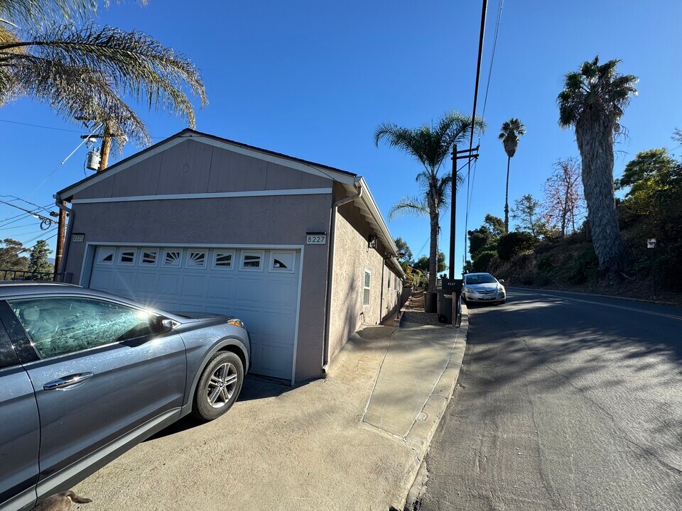 8225 Vista Dr, Unit 8225 in La Mesa, CA - Building Photo