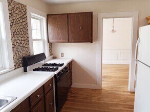 1667 Centre St in Newton, MA - Building Photo - Building Photo