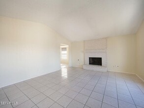 2918 E Glen Dr in El Paso, TX - Building Photo - Building Photo
