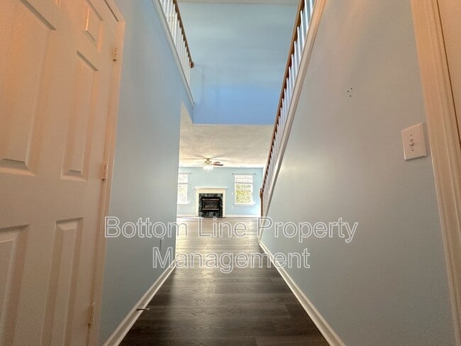 5901 Hidden Meadow Ln in Charlotte, NC - Building Photo - Building Photo
