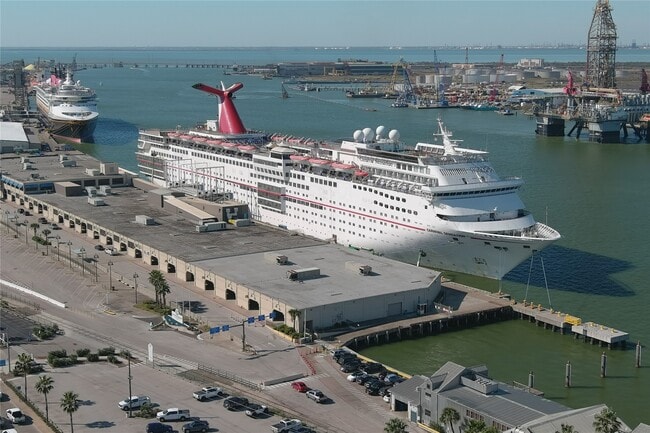 property at 1927 Harborside Dr