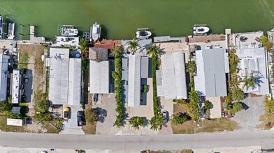 648 E Palm Ave in Marco Island, FL - Building Photo - Building Photo