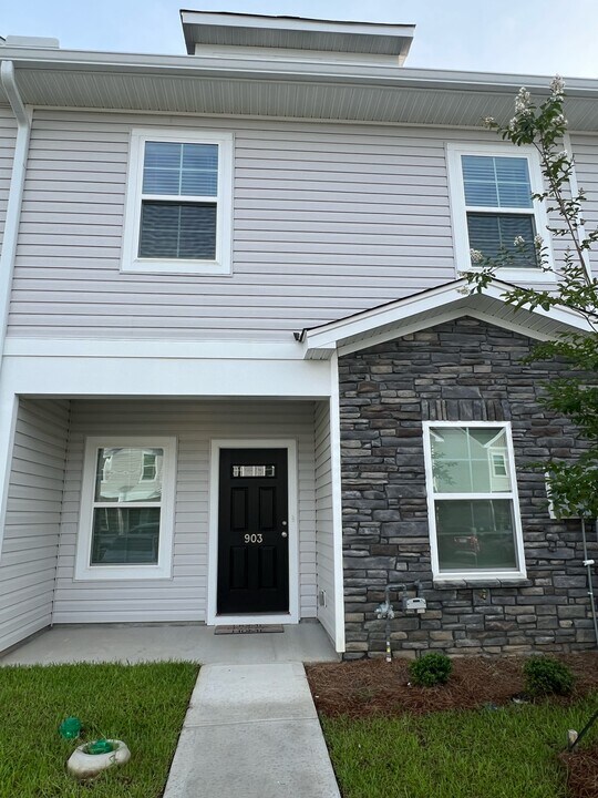 903 Drake Grove Ln in Columbia, SC - Building Photo
