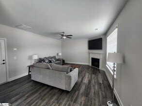 29 Snowmill Rd in Woodruff, SC - Building Photo - Building Photo