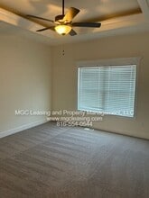 6760 Prairie Ln in Parkville, MO - Building Photo - Building Photo