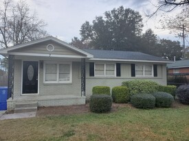 7 Cavalier Ct in Columbia, SC - Building Photo