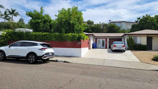 property at 271 Fraxinella St