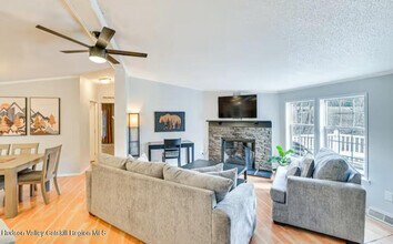 264 Bloomer Rd in Tannersville, NY - Building Photo - Building Photo