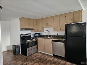 25 Elm St in Tully, NY - Building Photo - Building Photo