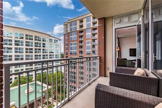 1820 Peachtree St NW in Atlanta, GA - Foto de edificio - Building Photo