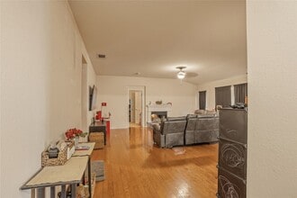 3825 Cane River Rd in Fort Worth, TX - Building Photo - Building Photo