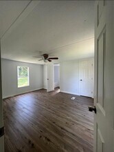 107 Earl Rd in Huntsville, TX - Building Photo - Building Photo