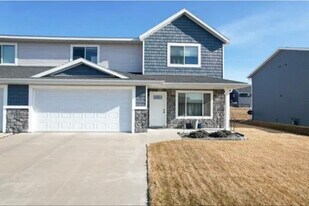 431 Nicholas St in Tomah, WI - Building Photo