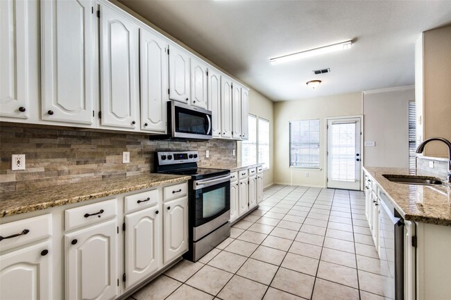 5121 Timber Park Dr in Flower Mound, TX - Building Photo - Building Photo