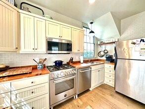 9 Bogard St in Charleston, SC - Building Photo - Building Photo