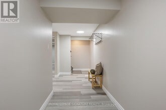 1506 Queen's Blvd in Kitchener, ON - Building Photo - Building Photo