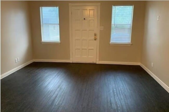 921 N Fitzhugh Ave in Dallas, TX - Building Photo - Building Photo