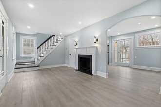 19 Henry St in Watertown, CT - Building Photo - Building Photo