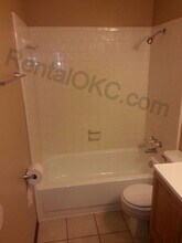 10400 Caton Pl in Midwest City, OK - Building Photo - Building Photo