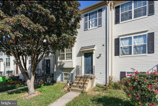 property at 14941 Enterprise Ln