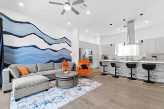 2109 McGowen St in Houston, TX - Building Photo - Building Photo