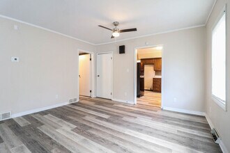 1722 S Brookfield St in South Bend, IN - Building Photo - Building Photo