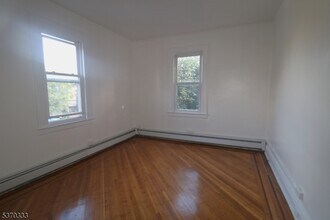 176 Shephard Ave in Newark, NJ - Building Photo - Building Photo