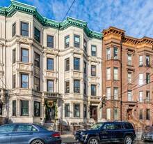 1016 Hudson St in Hoboken, NJ - Building Photo