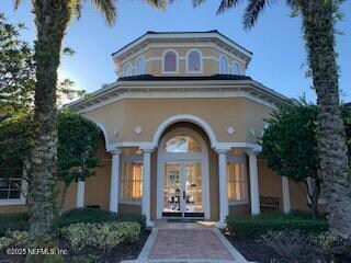 10075 Gate Pkwy in Jacksonville, FL - Building Photo
