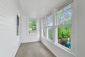 180 Prairie Ave in Wilmette, IL - Building Photo - Building Photo