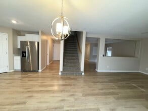 11549 W Mountain View Rd in Youngtown, AZ - Building Photo - Building Photo