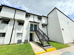 4149 S Semoran Blvd in Orlando, FL - Building Photo - Building Photo
